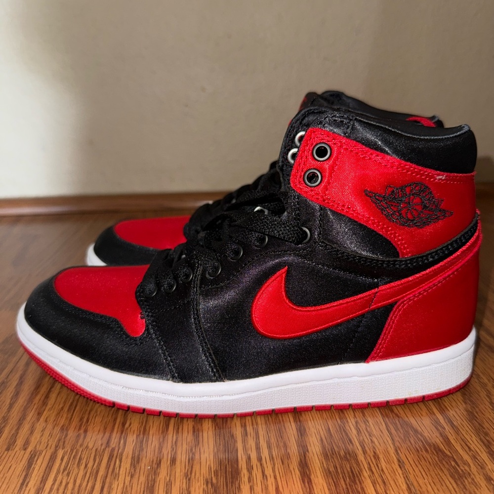 Nike Air Black And Red Shoes